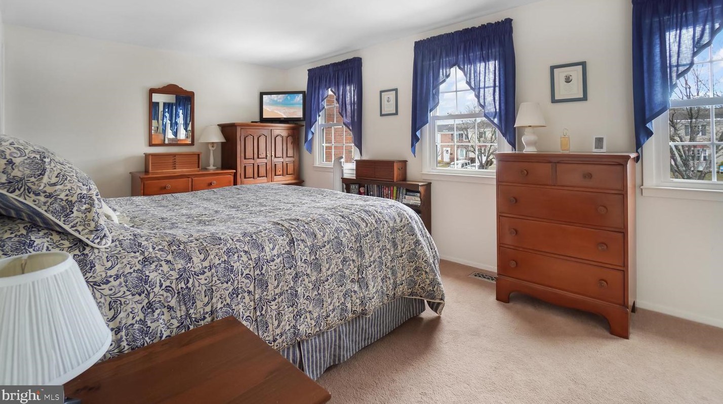 1864 Sharwood Pl, Crofton MD 21114-1950 exterior