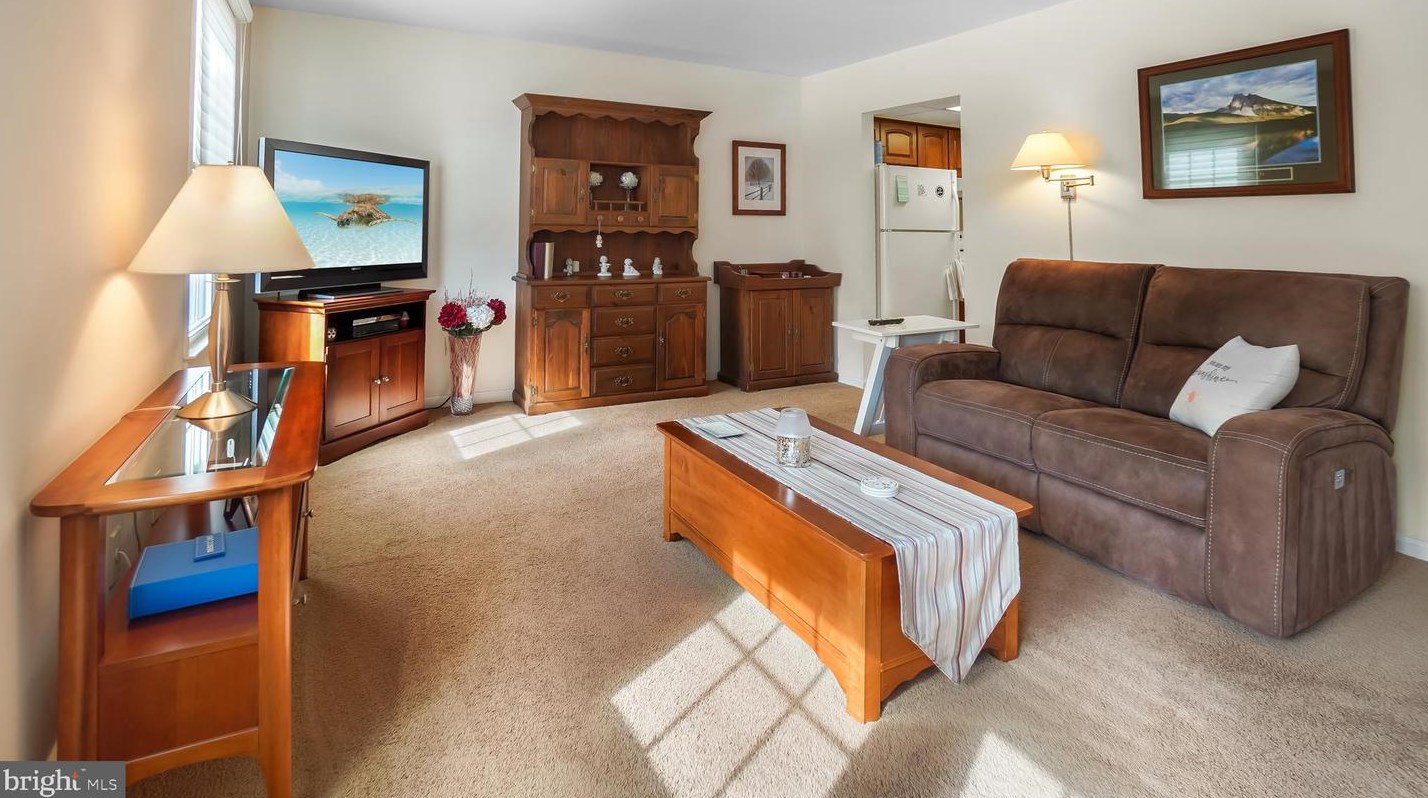 1864 Sharwood Pl, Crofton MD 21114-1950 exterior