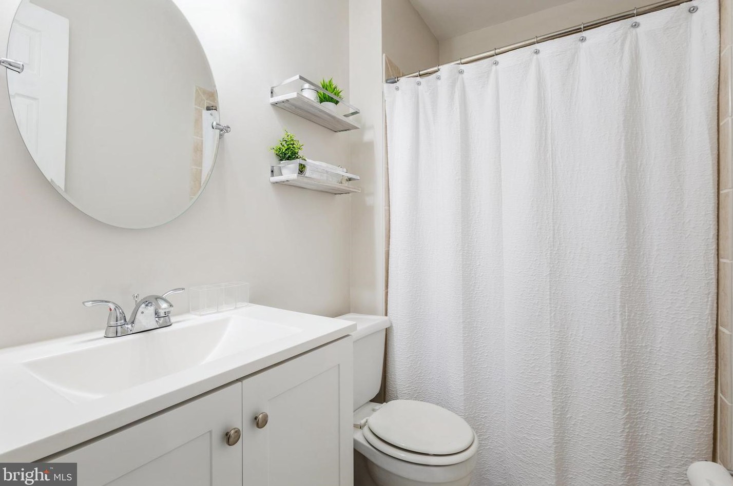 1551 Lowell Ct, Crofton MD exterior