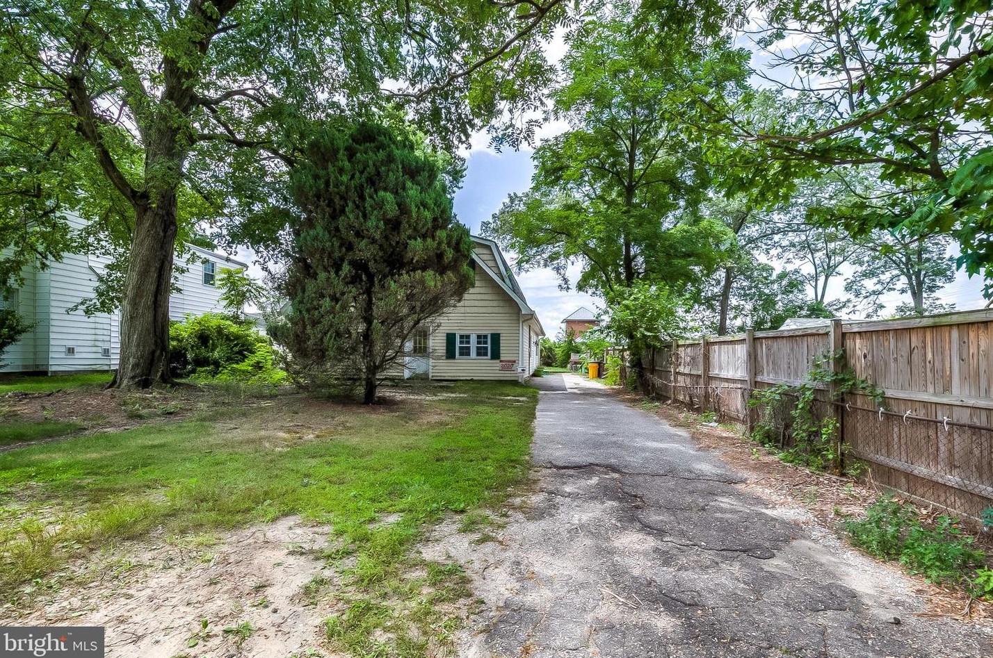 8129 Woodholme Cir #a, Riviera Beach, MD 21122
