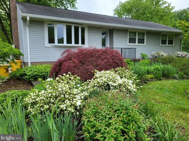 109 Claiborne Rd, Edgewater, MD 21037-1604