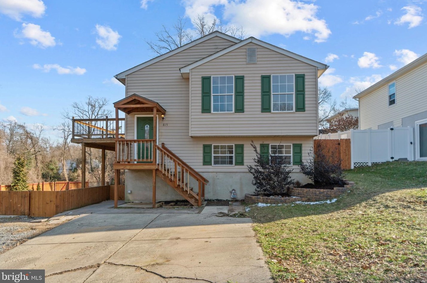 815 202nd St, Riviera Beach, MD 21122