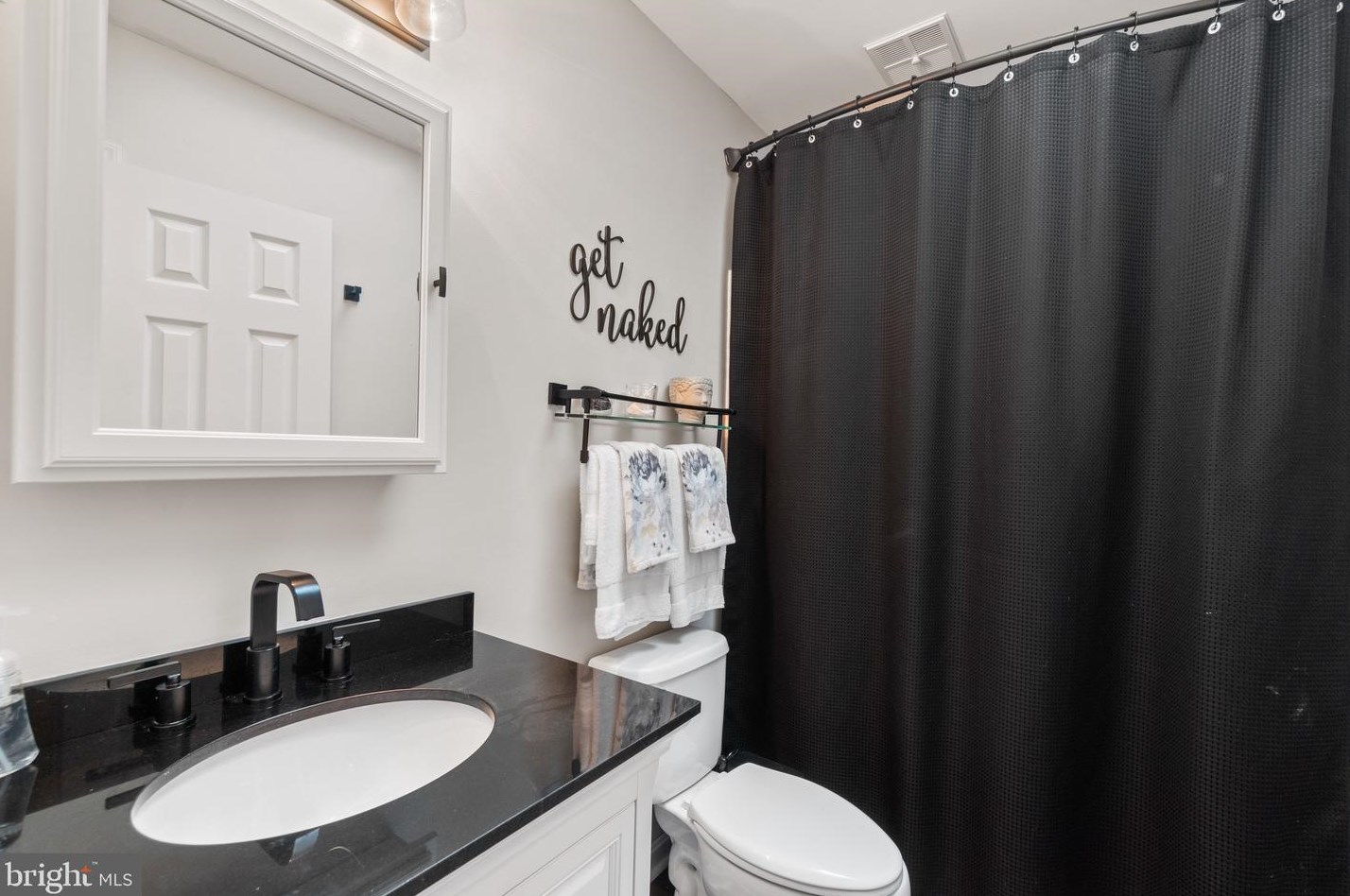 413 Fairmount Dr, Edgewater MD  21037-2922 exterior