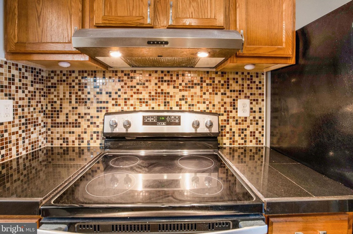 1892 Eagle Ct, Severn MD 21144-3113 exterior