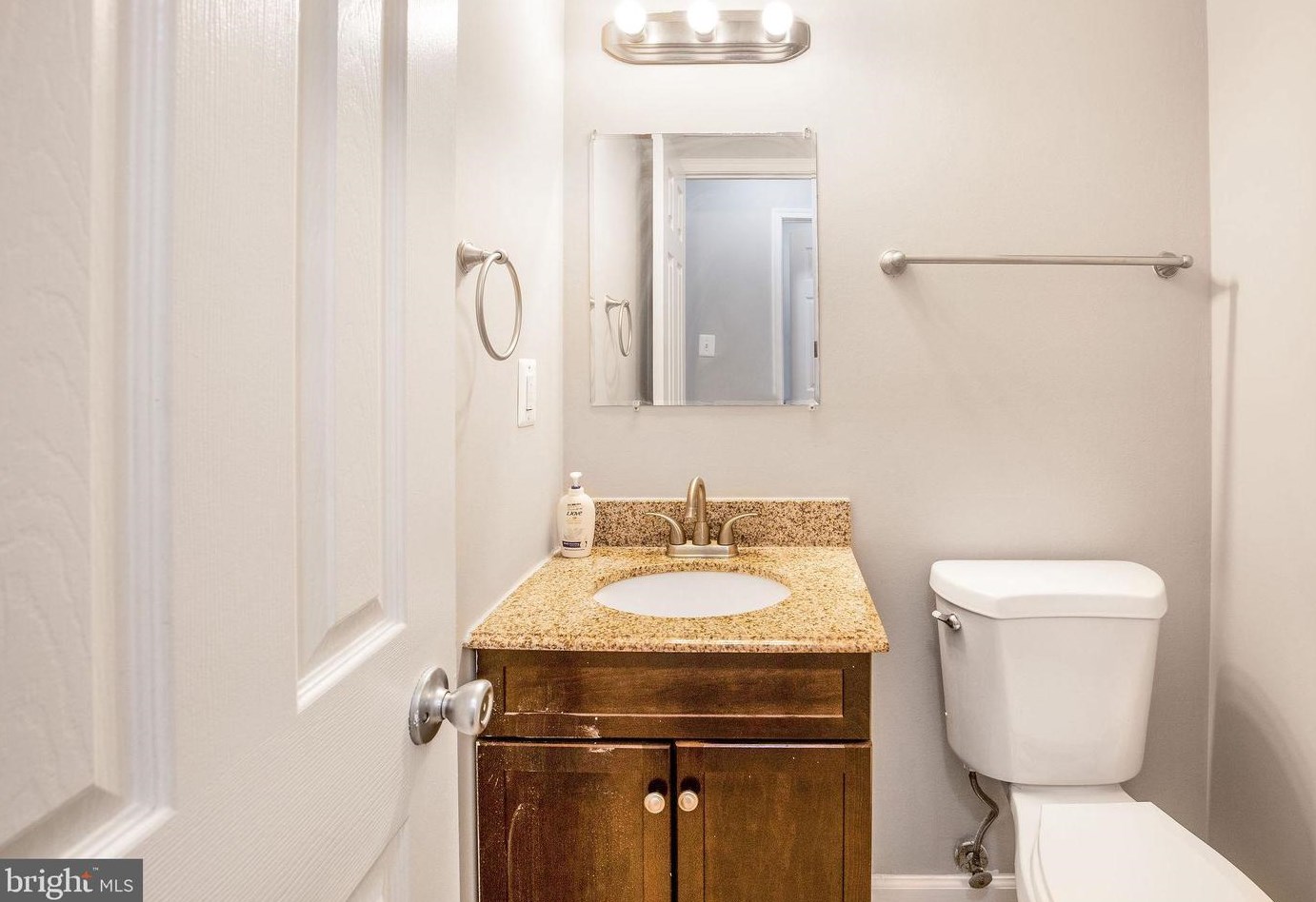 1892 Eagle Ct, Severn MD 21144-3113 exterior