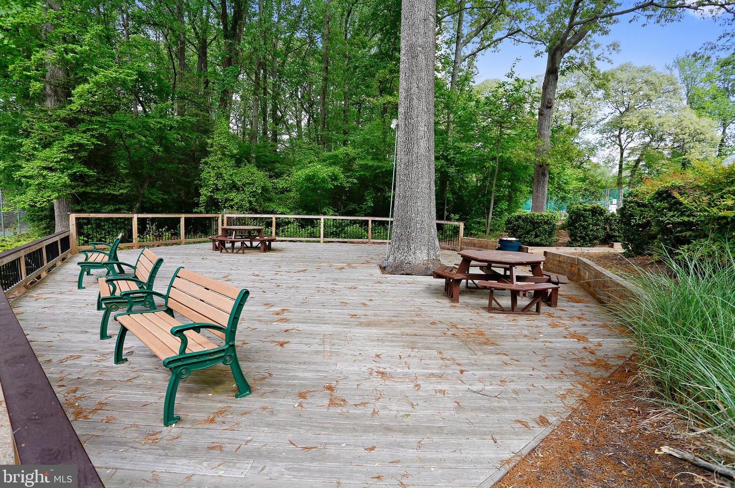 1636 Dryden Way, Crofton MD 21114-1411 exterior