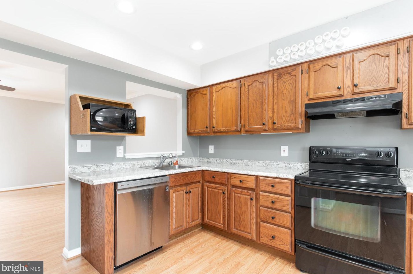 7826 Catherine Ave, Riviera Beach MD  21122-1658 exterior