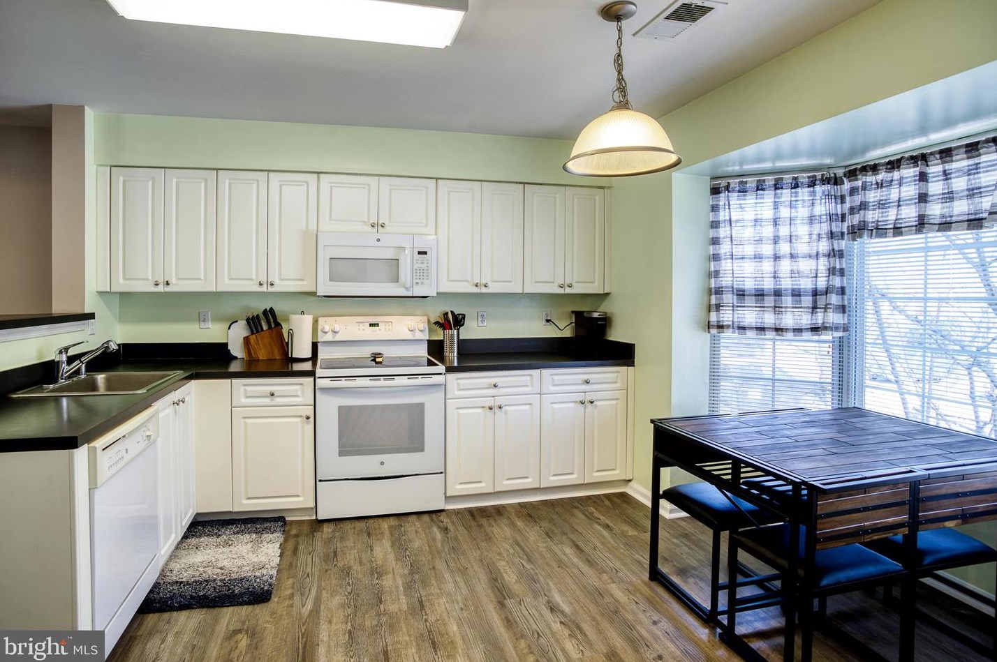 1941 Pawlet Dr, Crofton MD  21114-1689 exterior