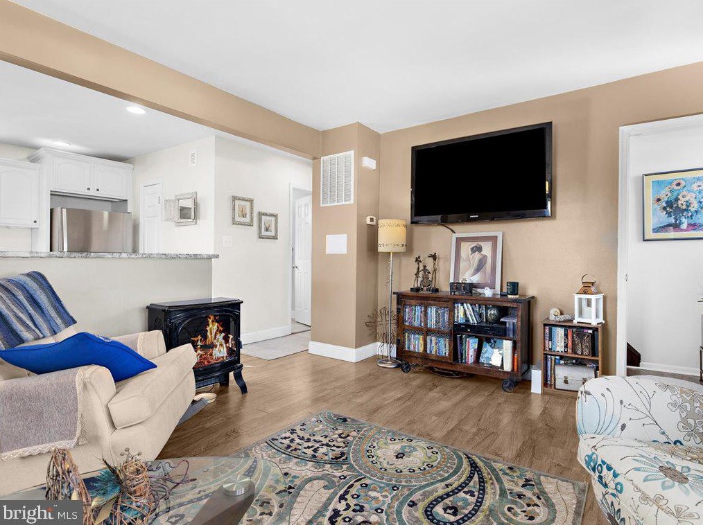 8028 Clark Station Rd, Severn MD  21144-2730 exterior