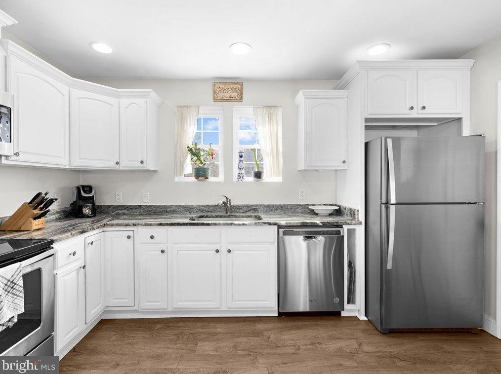 8028 Clark Station Rd, Severn MD  21144-2730 exterior