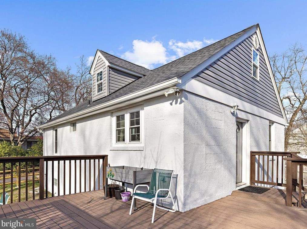 8028 Clark Station Rd, Severn MD  21144-2730 exterior