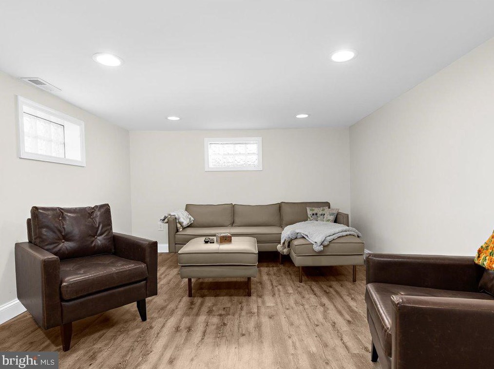 8028 Clark Station Rd, Severn MD  21144-2730 exterior