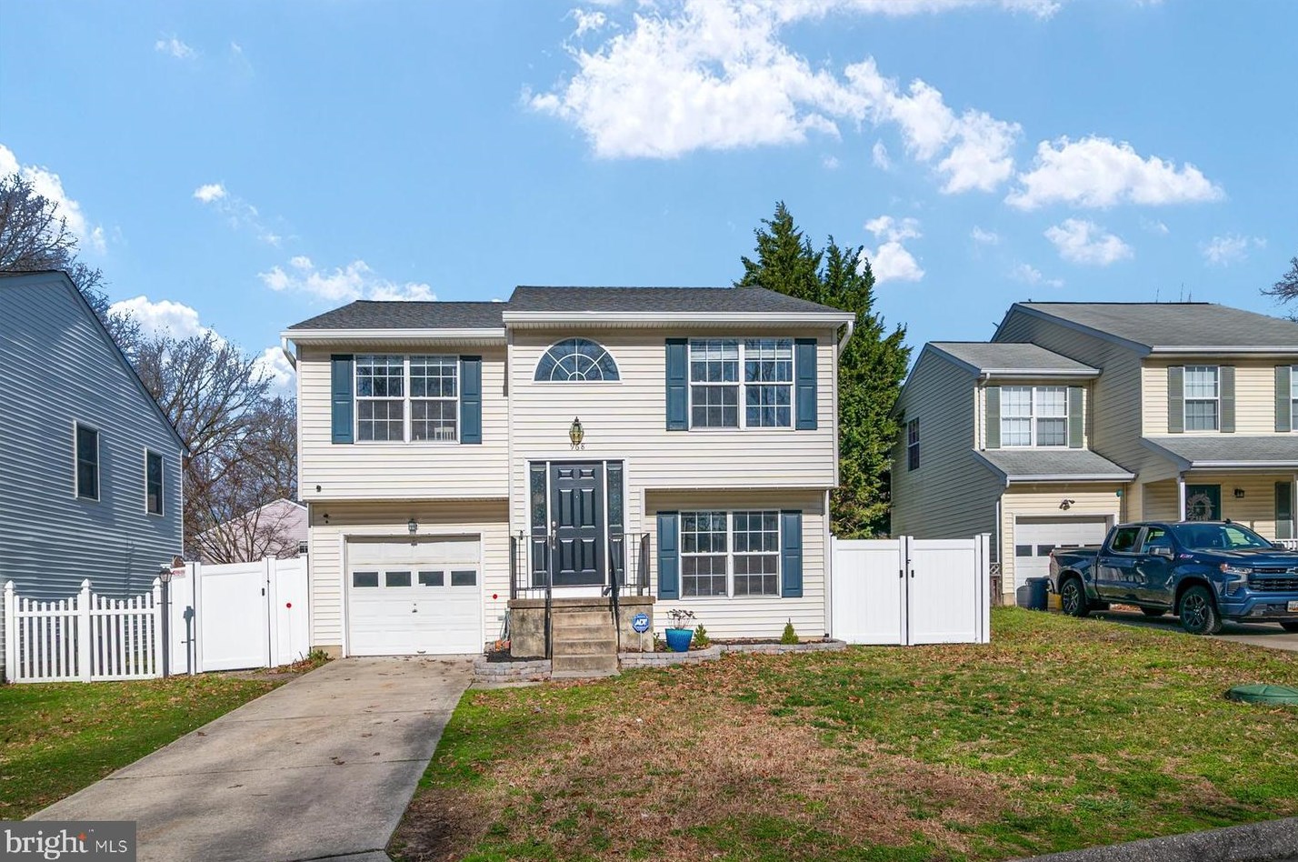 968 11th St, Riviera Beach MD  21122-1791 exterior