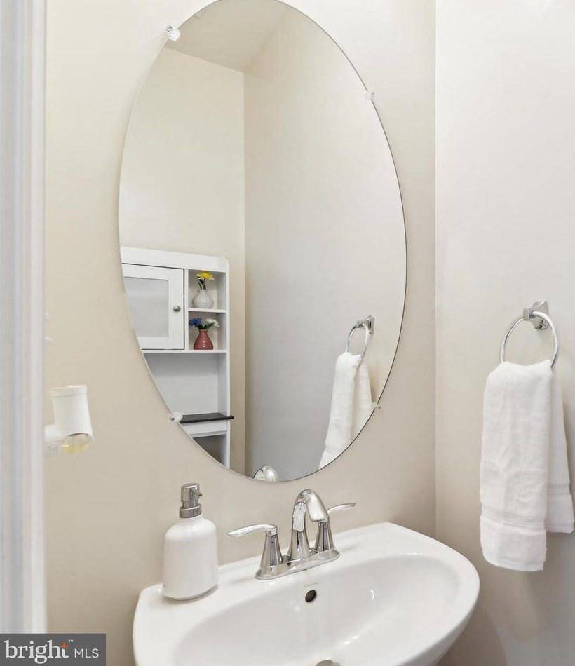 7711 Sentry Ter, Severn MD  21144-1168 exterior