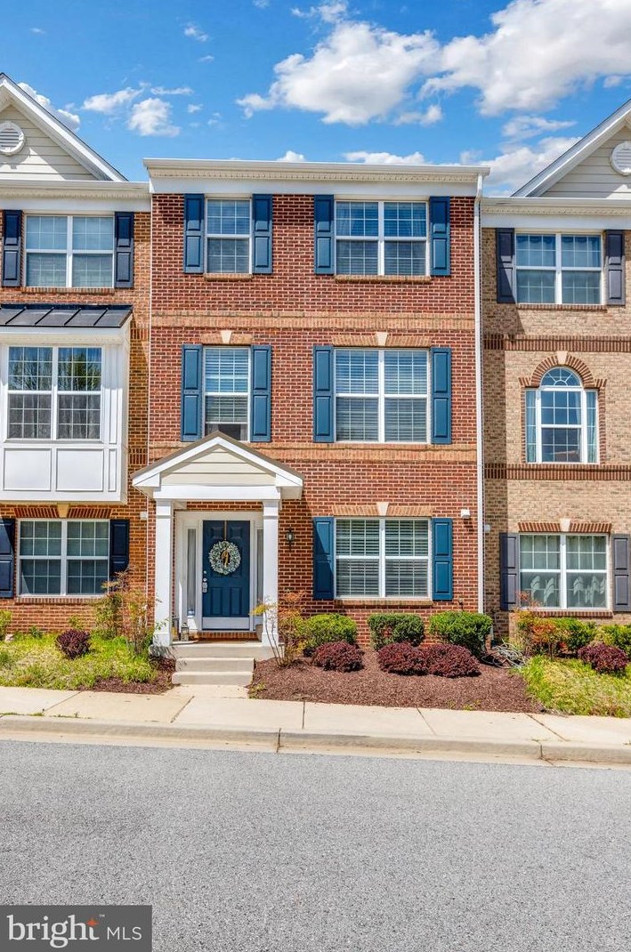 7922 Silver Oak Rd, Baltimore, MD 21076-2051