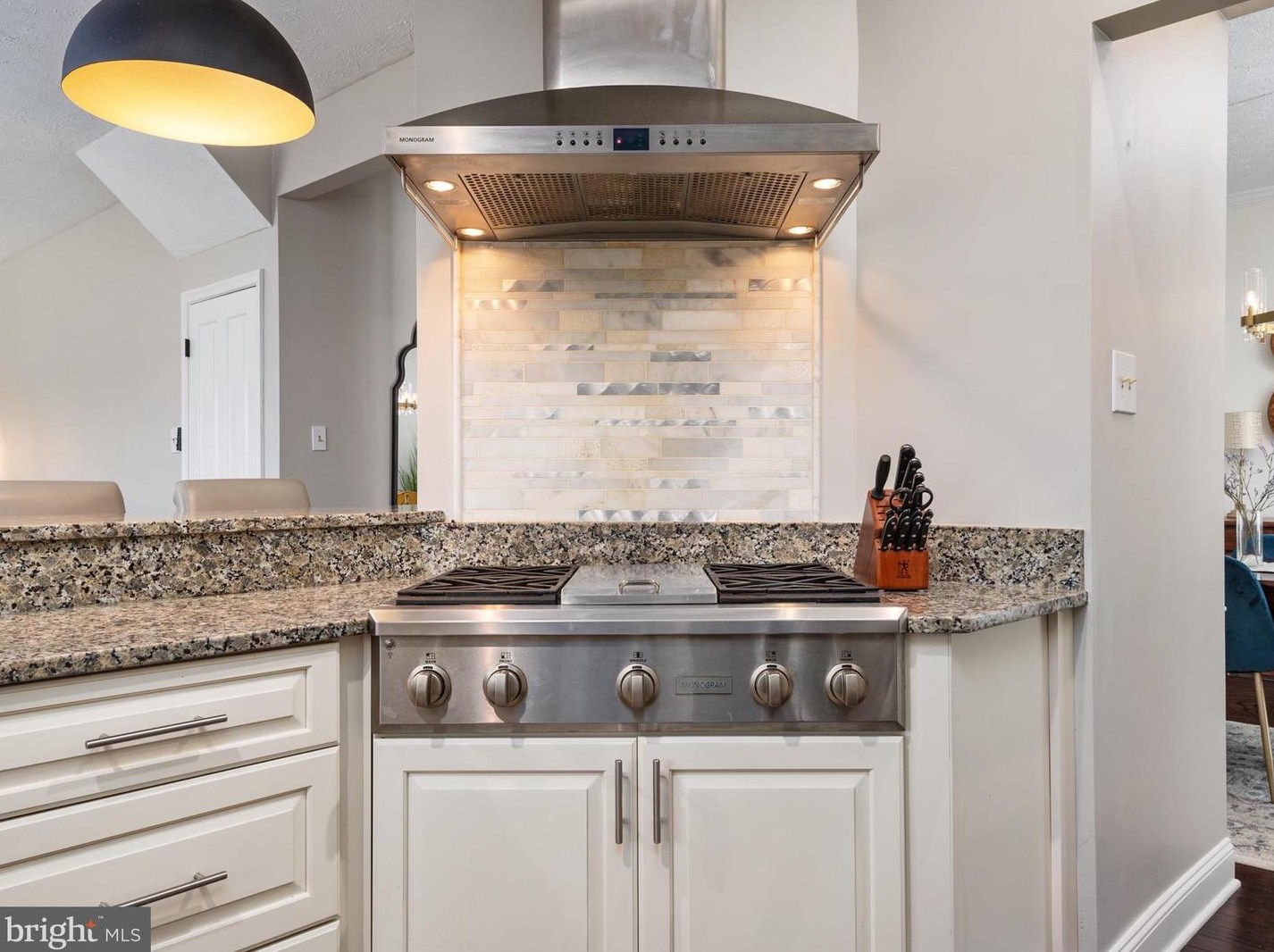 2403 Kemper Rd, Crofton MD  21114-2552 exterior