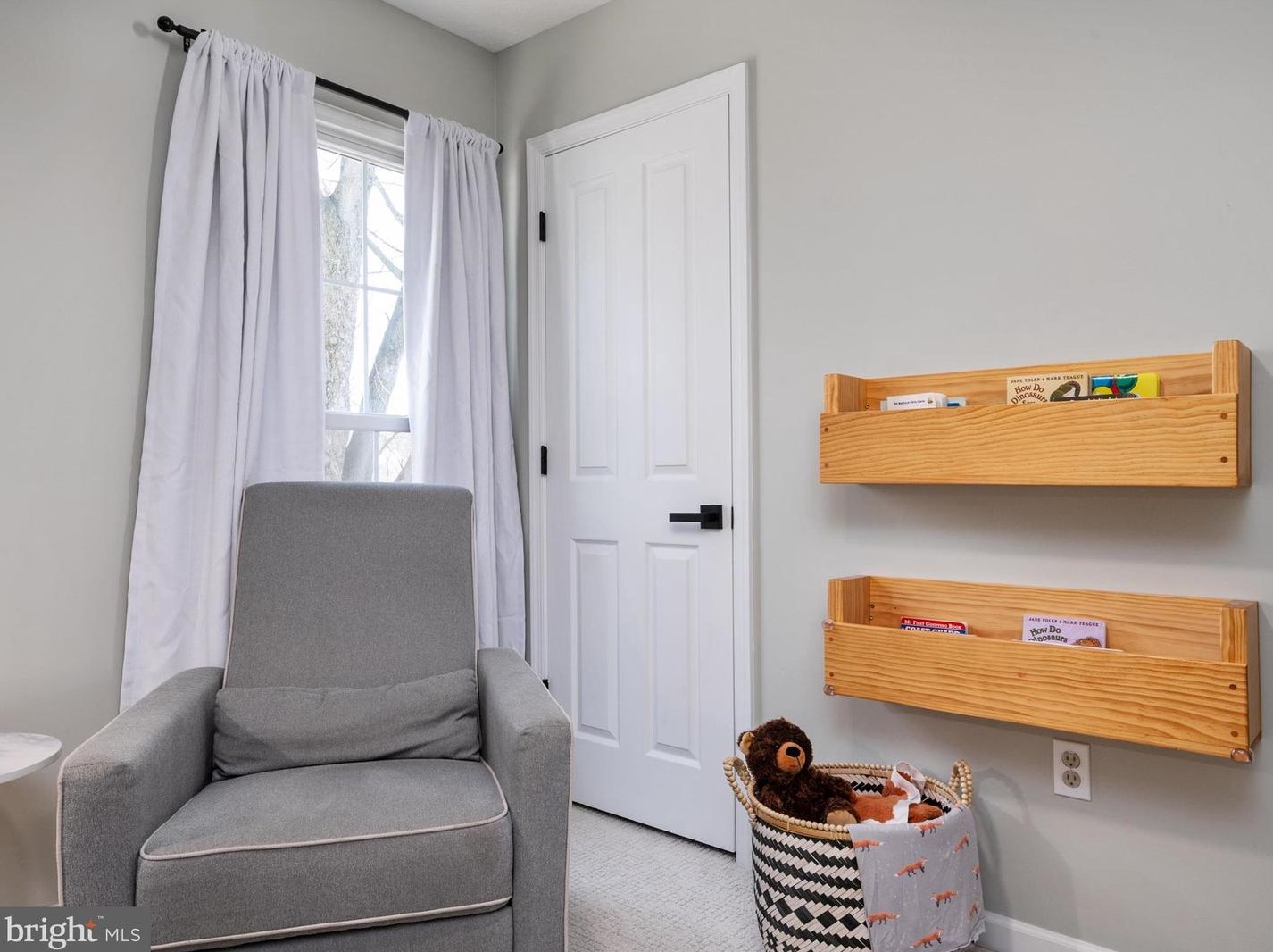 2403 Kemper Rd, Crofton MD  21114-2552 exterior