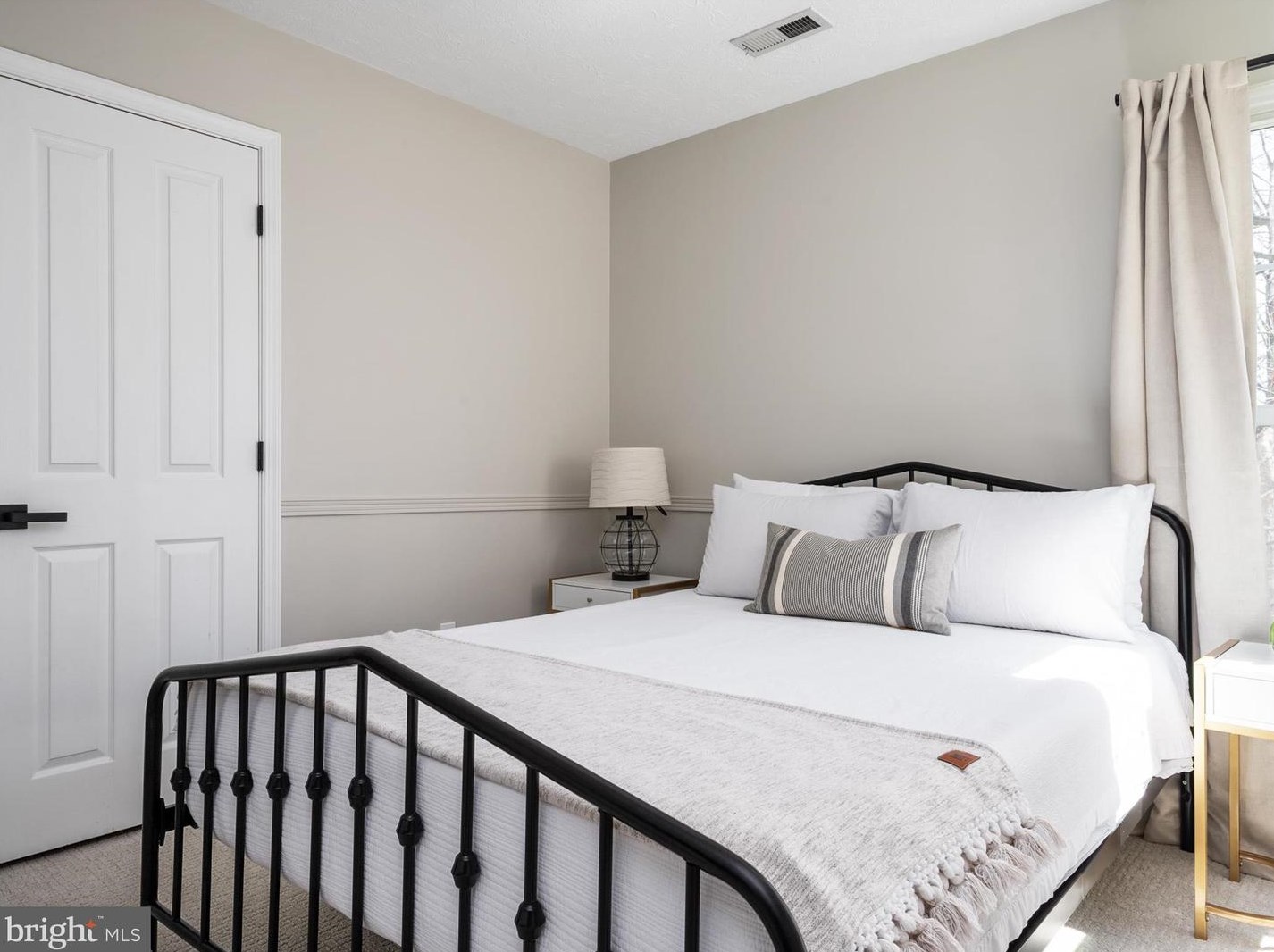 2403 Kemper Rd, Crofton MD  21114-2552 exterior