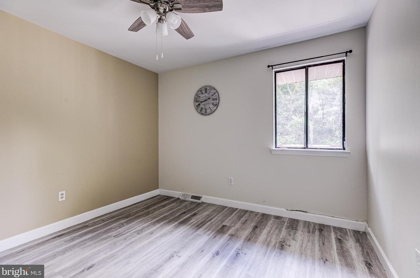 26 Carolina Ave, Riviera Beach MD  21122-5438 exterior