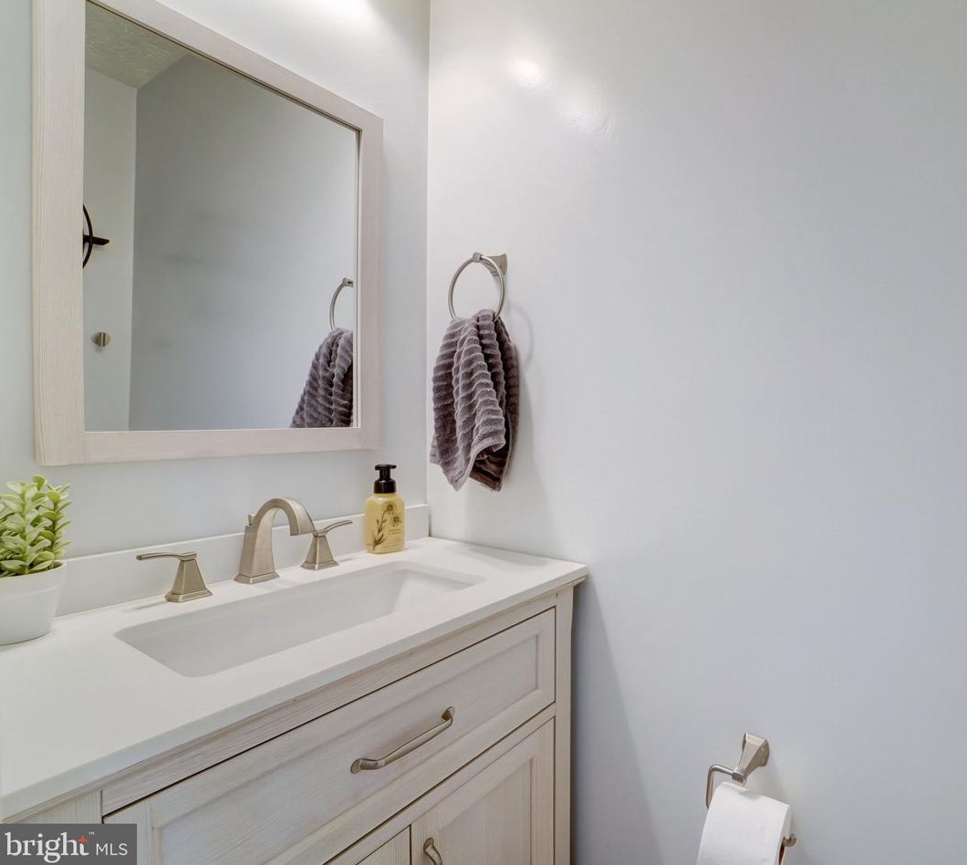 1536 Chapman Rd, Crofton MD  21114-3100 exterior