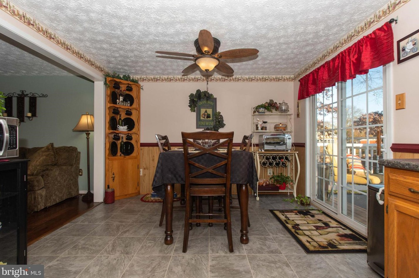 133 Archwood Ave, Glen Burnie MD 21061-1903 exterior