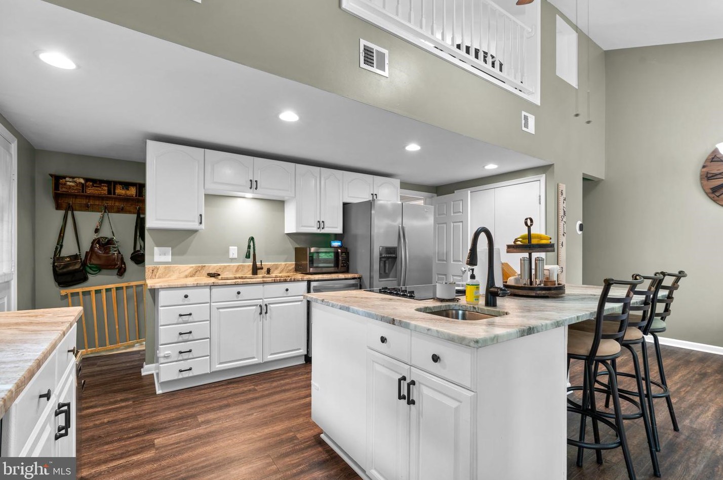 566 Whitney Rd, Severna Park MD 21146-3434 exterior