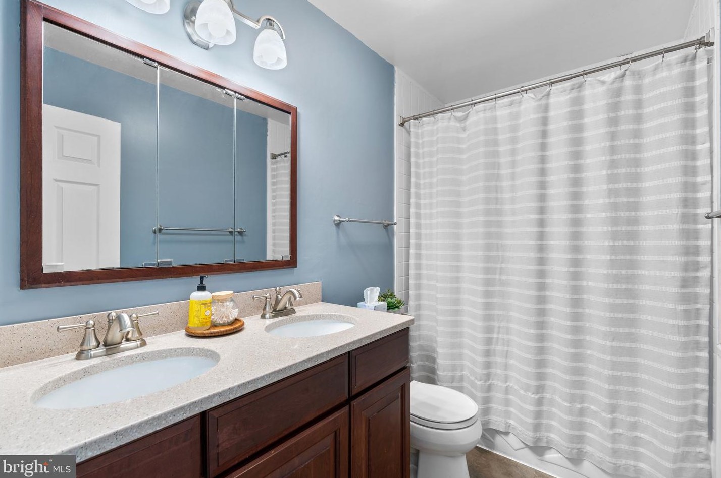 566 Whitney Rd, Severna Park MD 21146-3434 exterior