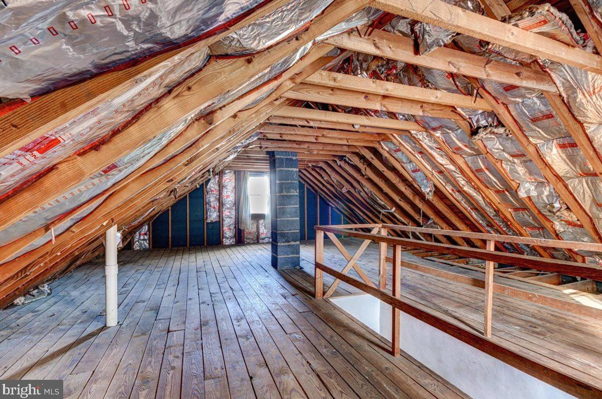 283 Hillside Ter, Baltimore MD  21225-3015 exterior