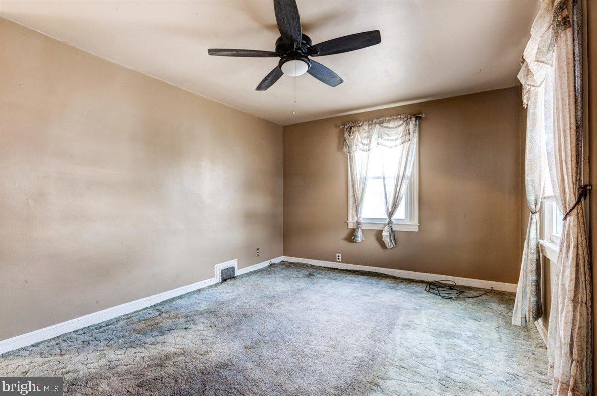 283 Hillside Ter, Baltimore MD  21225-3015 exterior