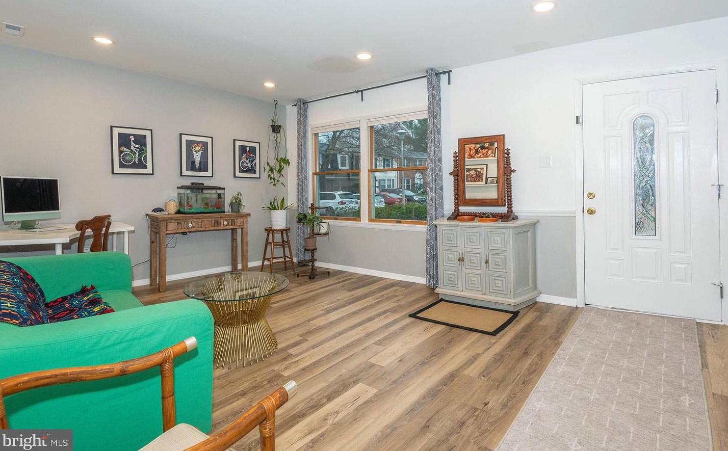 1717 Fillmore Ct, Crofton, MD 21114-2309