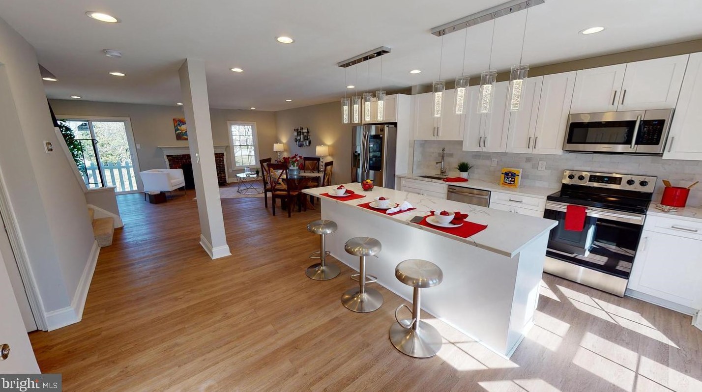 1402 Mara Vista Ct, Crofton MD  21114-1132 exterior