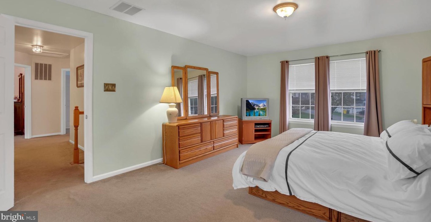 2708 Strongs Ct, Crofton MD  21114-3149 exterior