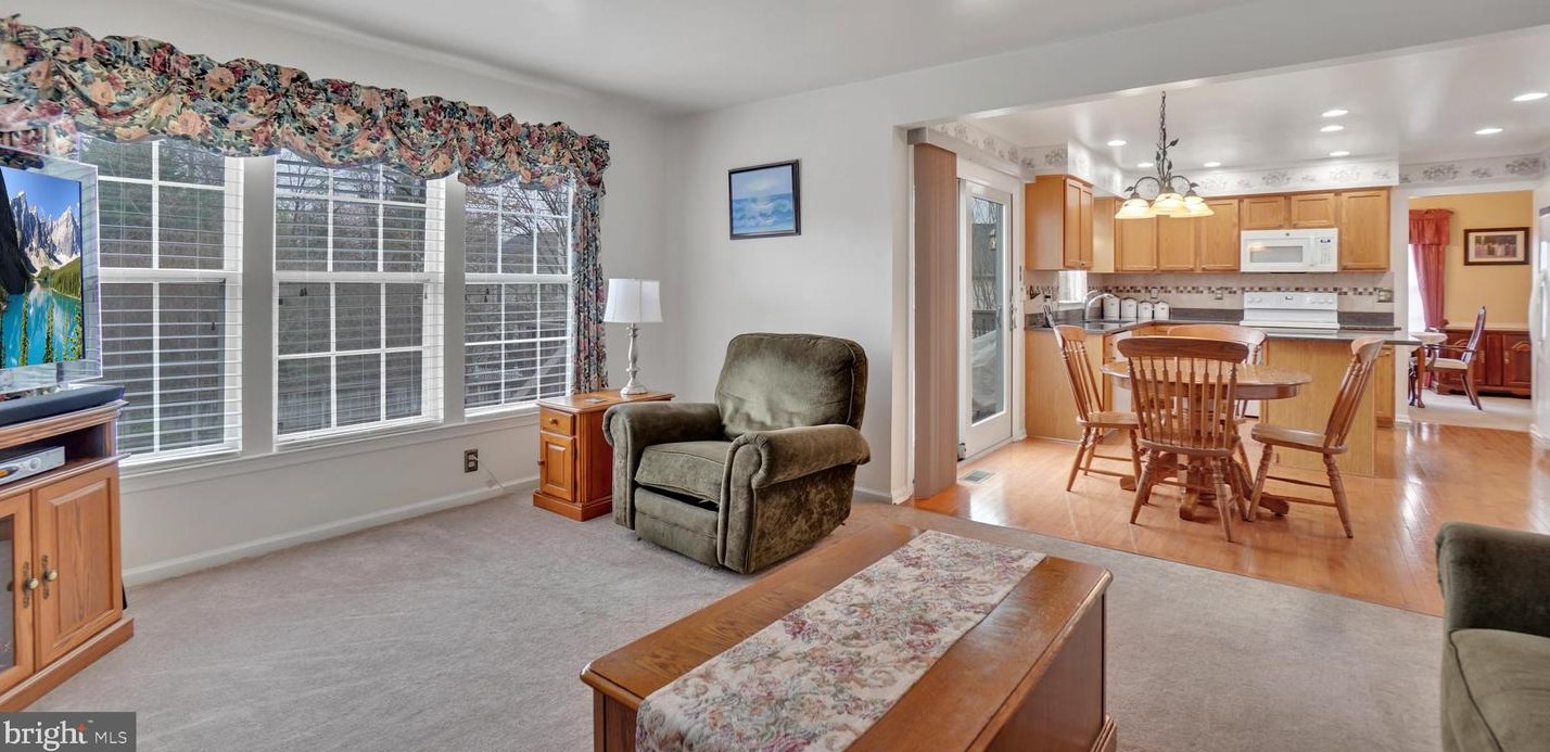 2708 Strongs Ct, Crofton MD  21114-3149 exterior