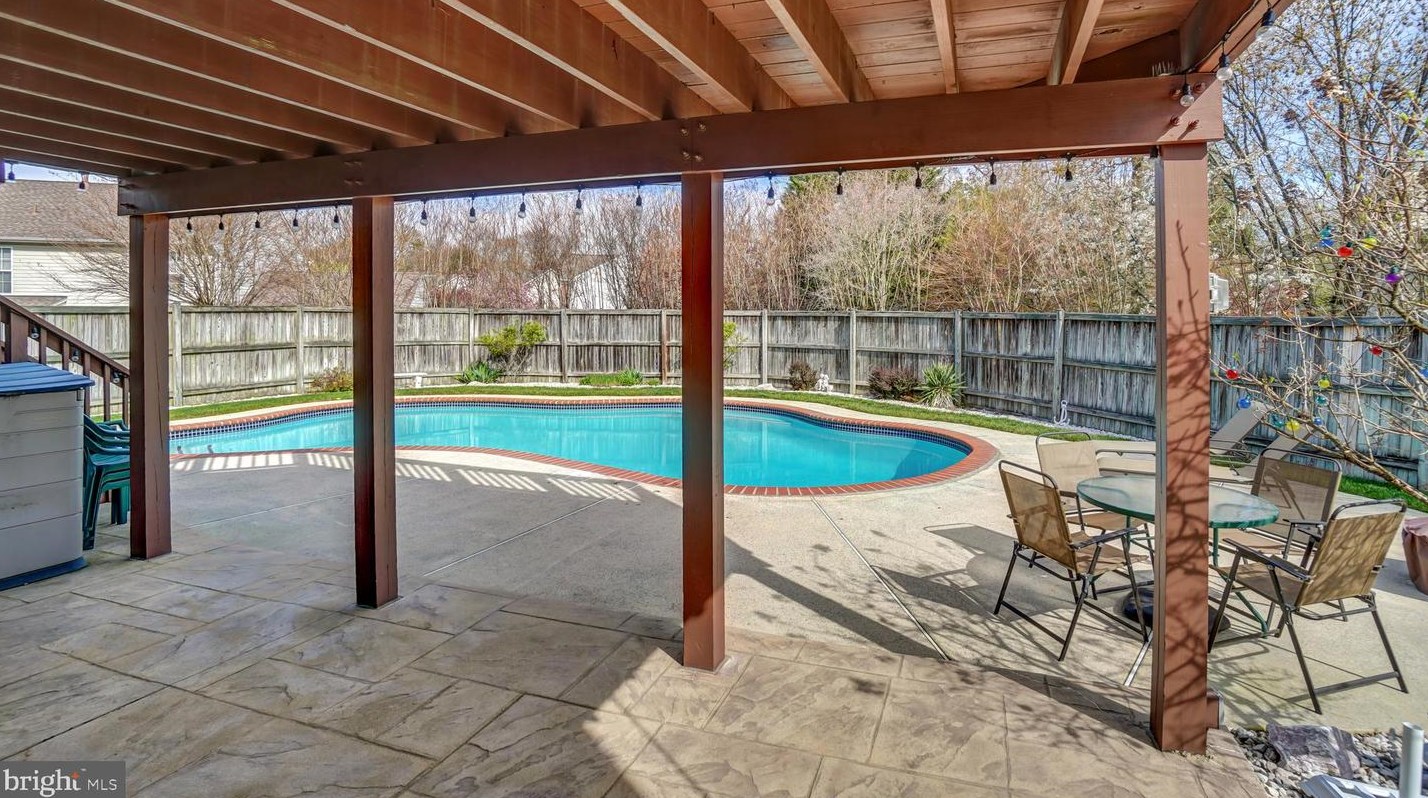 2708 Strongs Ct, Crofton MD  21114-3149 exterior