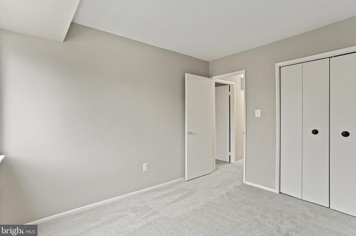 1639 Fendall Ct, Crofton MD 21114-1721 exterior