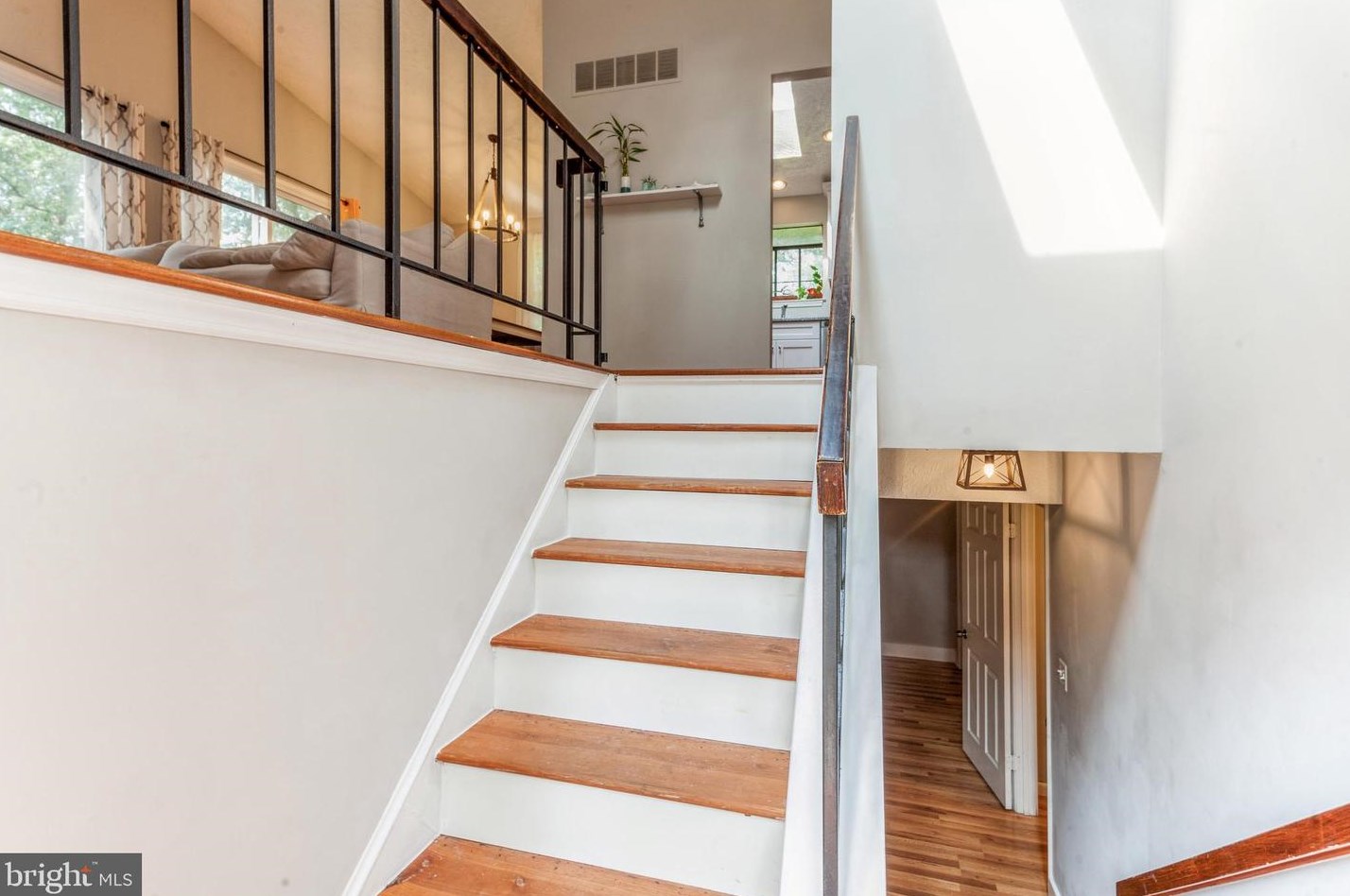 560 Dowitcher Ct, Riviera Beach, MD 21122-5139