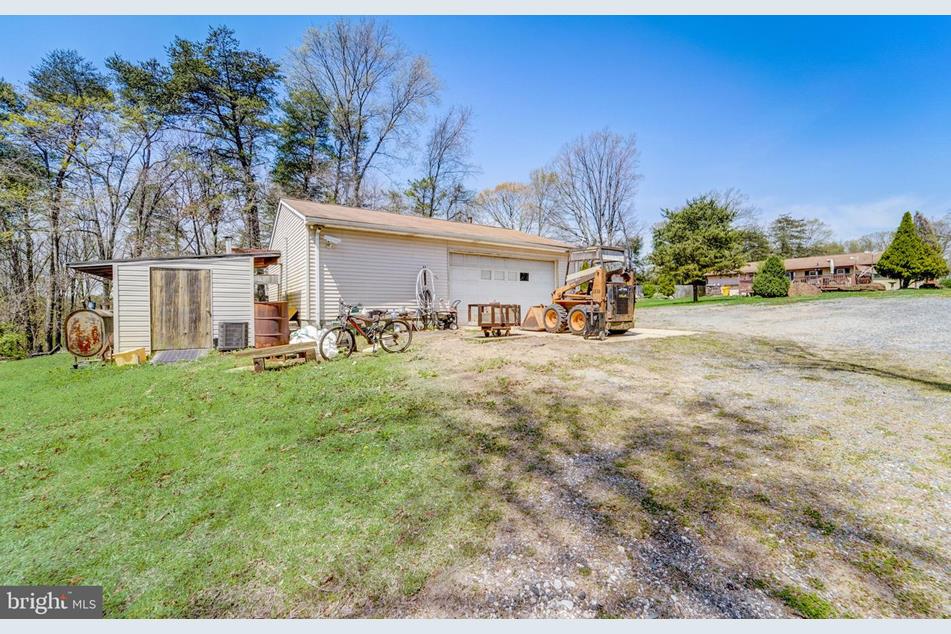 8004 Long Hill Rd, Pasadena, MD 21122 MLS MDAA2081242 Coldwell Banker