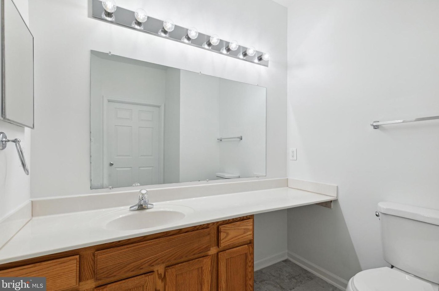 1606 Fallowfield Ct, Crofton MD  21114-1427 exterior