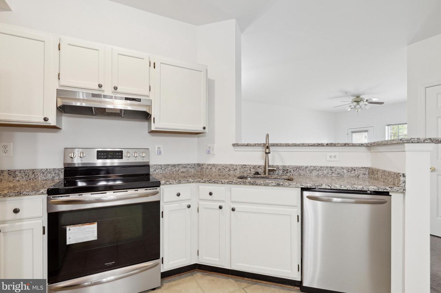 1606 Fallowfield Ct, Crofton MD  21114-1427 exterior