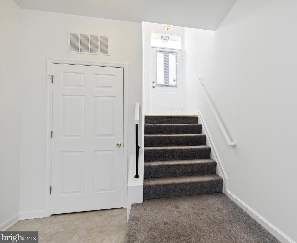 1606 Fallowfield Ct, Crofton MD  21114-1427 exterior