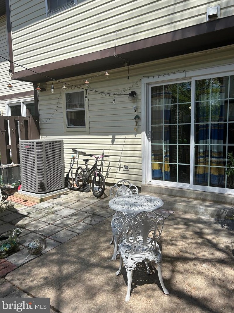 285 Maxo Ct, Glen Burnie MD 21061-5661 exterior