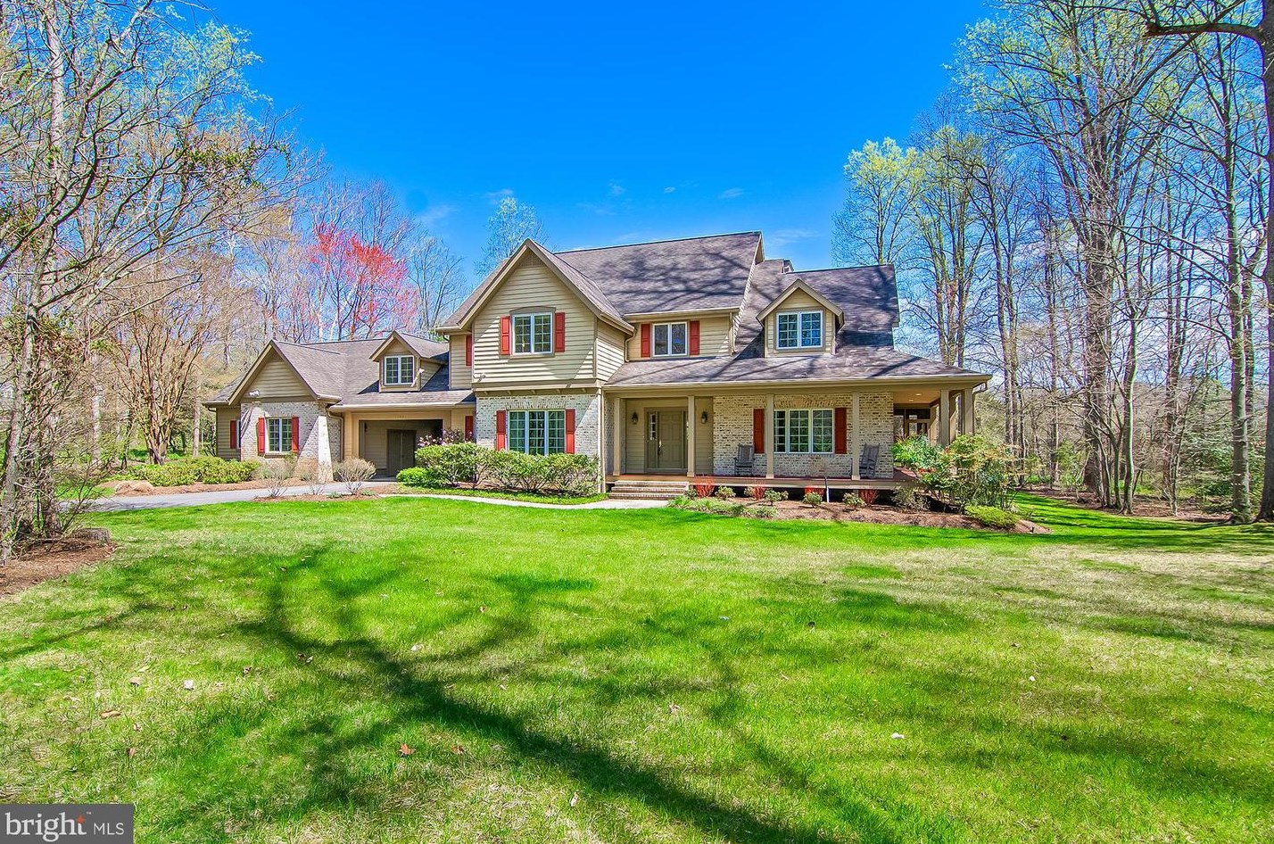 1803 Tabor Dr, Gambrills, MD 21054-1804