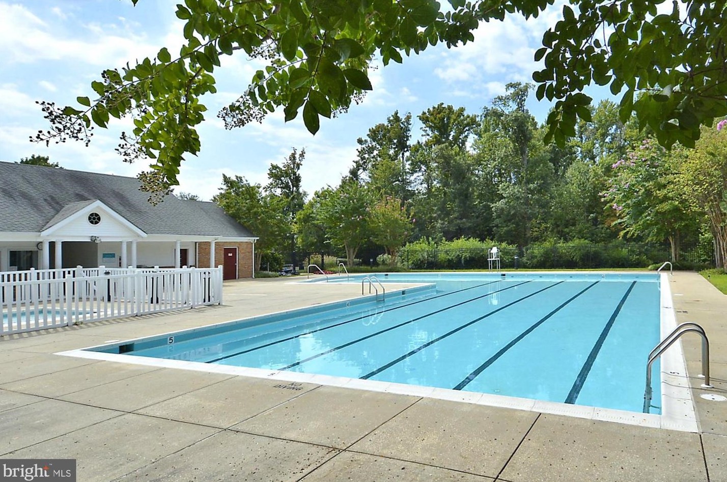 306 Dawnwood Dr, Edgewater MD  21037-3442 exterior