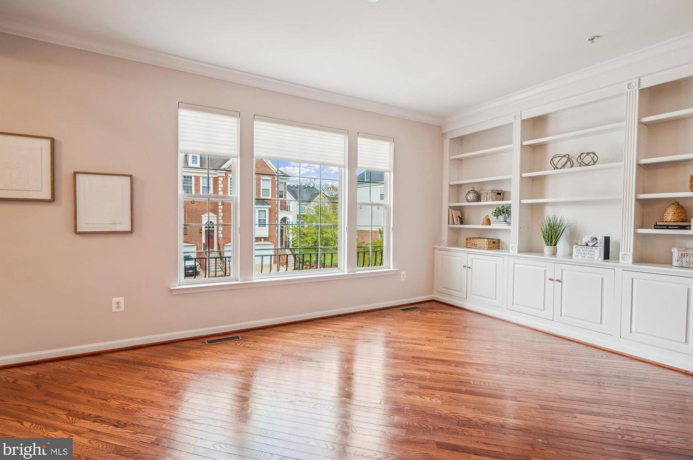 306 Dawnwood Dr, Edgewater MD  21037-3442 exterior