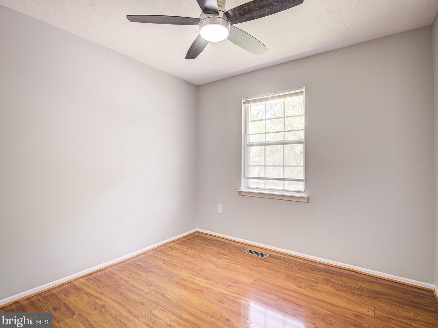 1953 Pometacom Dr, Baltimore MD  21076-1258 exterior