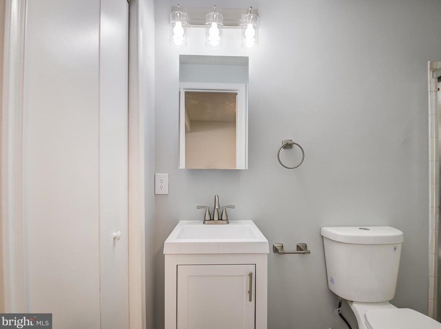 1953 Pometacom Dr, Baltimore MD  21076-1258 exterior