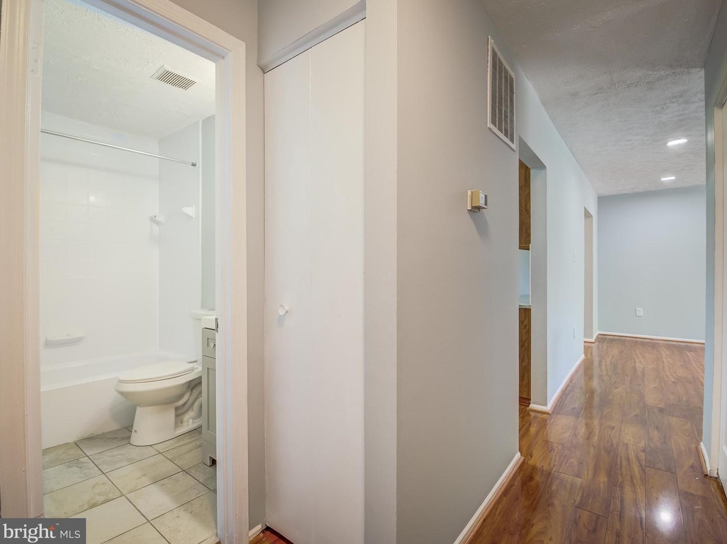 1953 Pometacom Dr, Baltimore MD  21076-1258 exterior