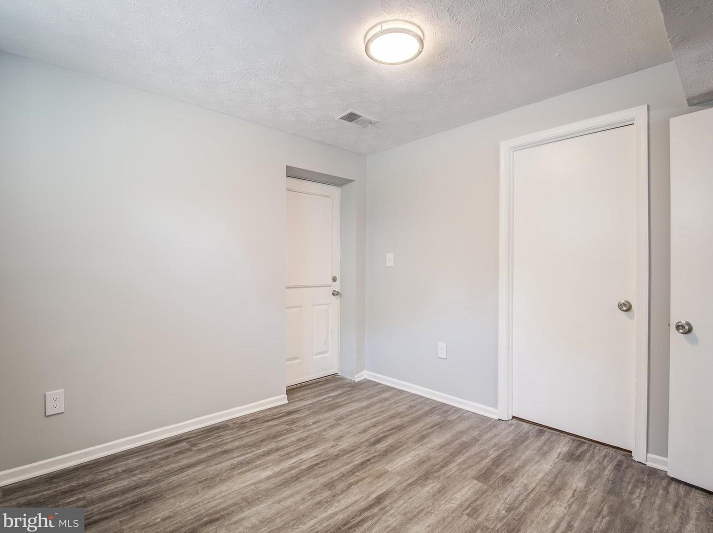 1953 Pometacom Dr, Baltimore MD  21076-1258 exterior