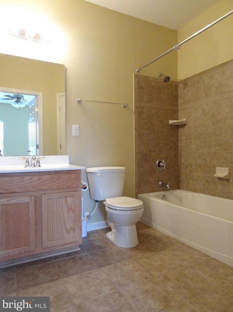 7557 Stoney Run Dr, Baltimore MD  21076-1412 exterior