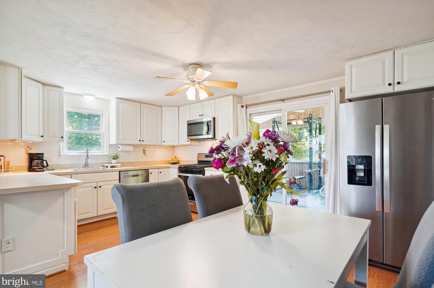 1213 Grove Ave, Shady Side MD  20764-9538 exterior